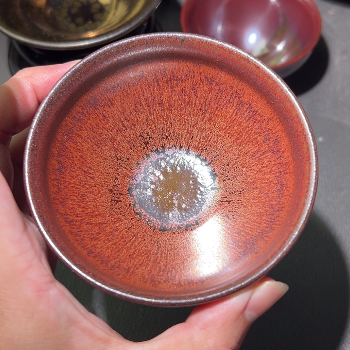 茶盏我在开会你忙什么啊