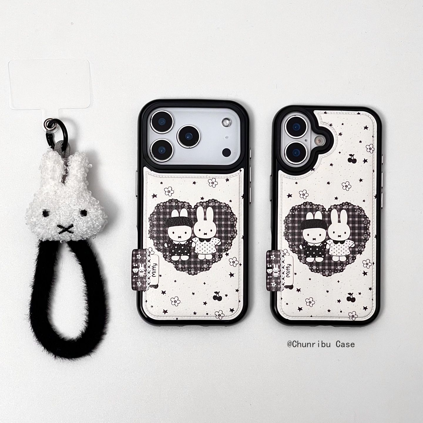 少女可爱卡通黑白格纹爱心米菲适用苹果17/16promax手机壳15/14