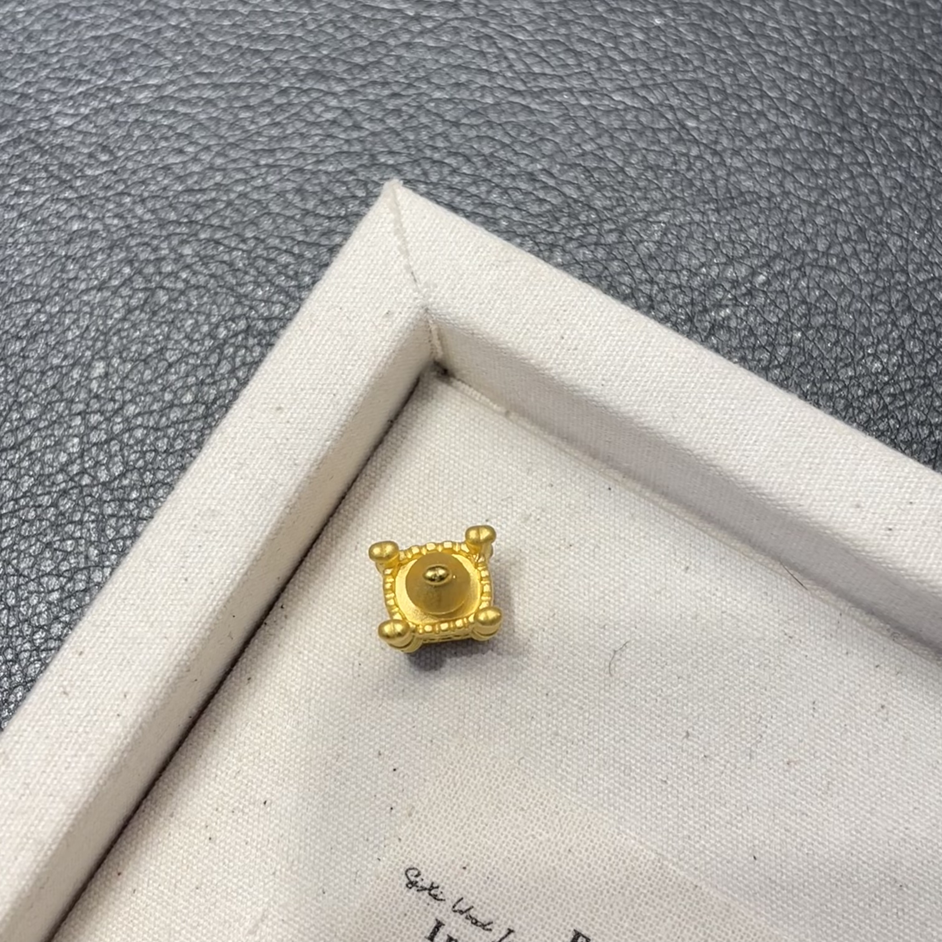 足金999梦幻爱心城堡转运珠童话款适合送女友或者宝宝