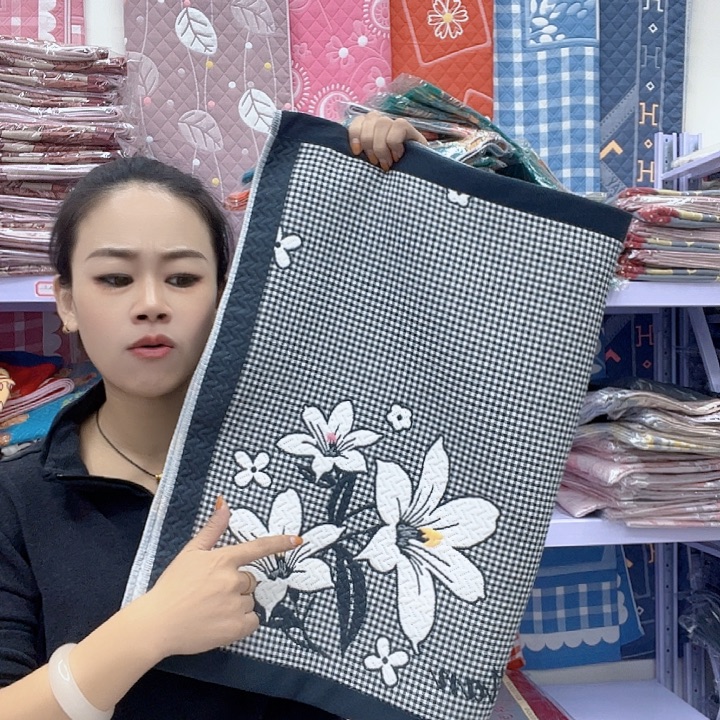 棉灰色大花纯棉面料