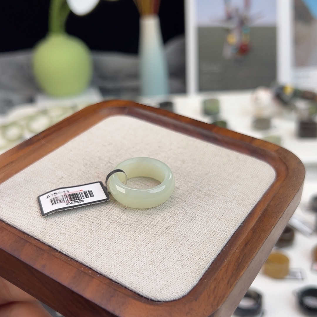 和田玉未镶嵌戒指N165晴水细条直径17.4不退换