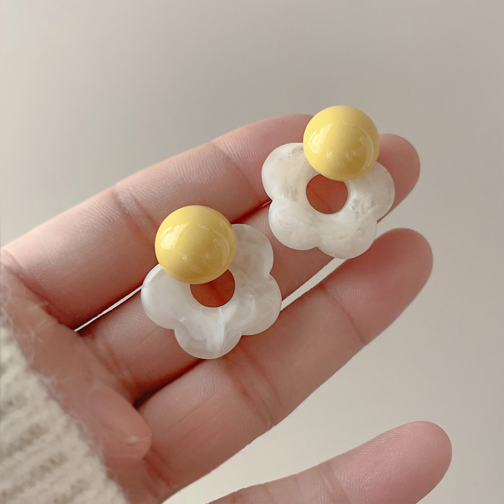 铜合金树脂耳饰 甜美暖色系花朵撞色耳钉女撞色气质百搭简约耳饰