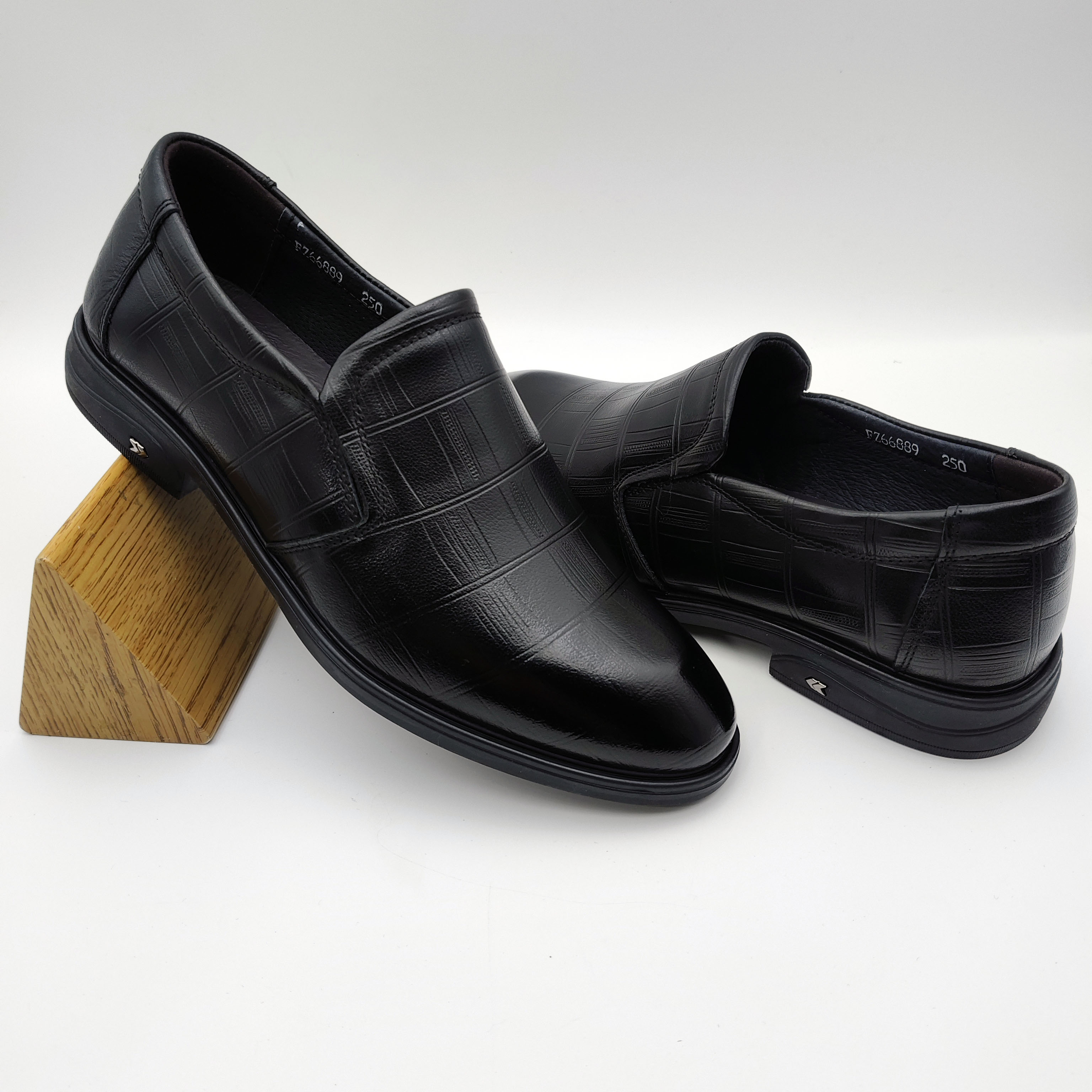 男士真皮皮鞋66889英伦风时尚百搭透气软底正装休闲商务-陇上红牛