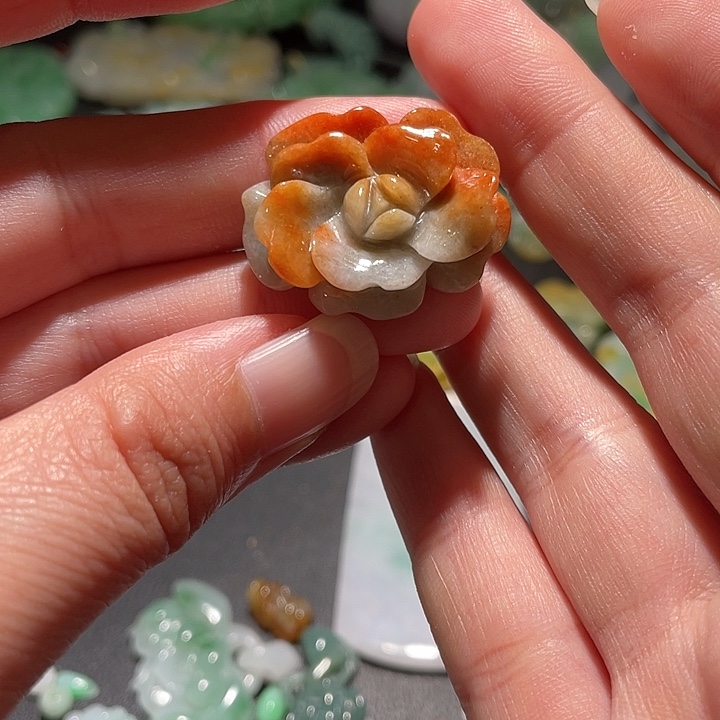 颈饰未镶嵌翡翠天