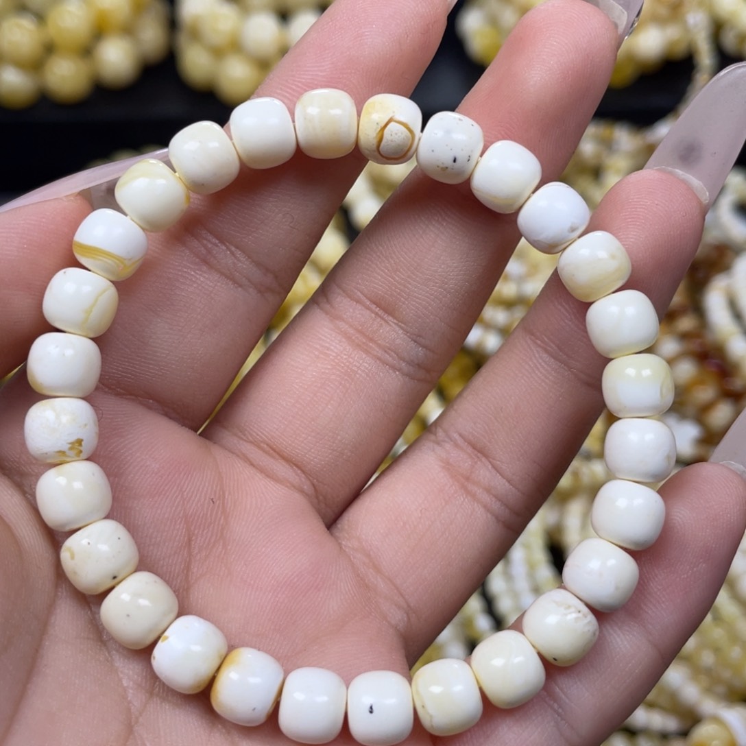 蜜蜡未镶嵌珠宝奇石7.5m