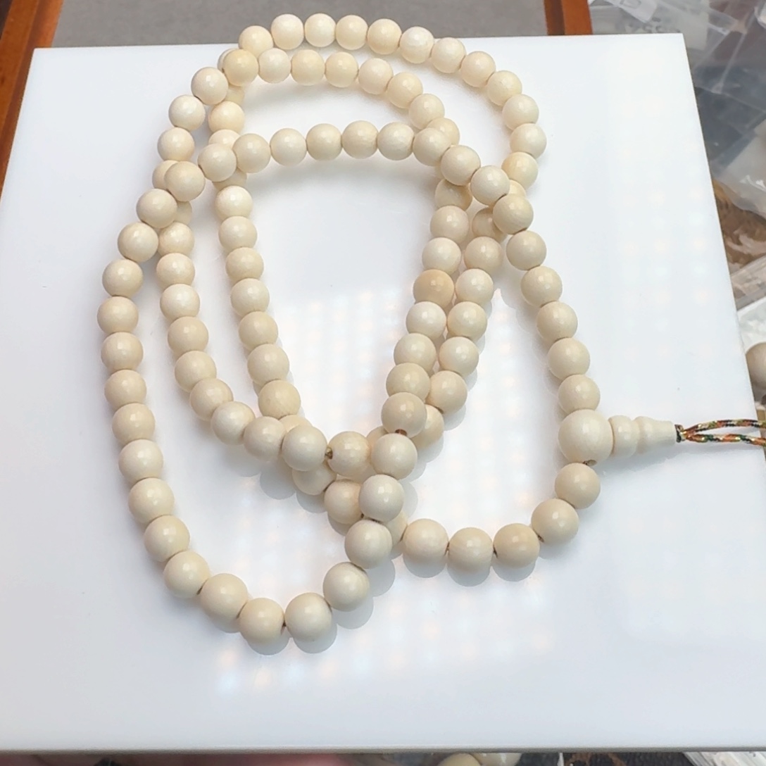 柏香籽/百香籽吊坠猛犸