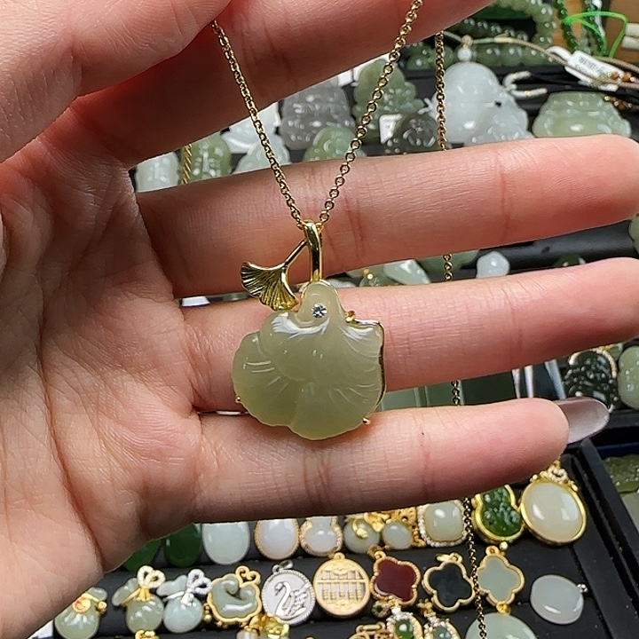 和田玉银S925镶嵌吊坠(赠链)