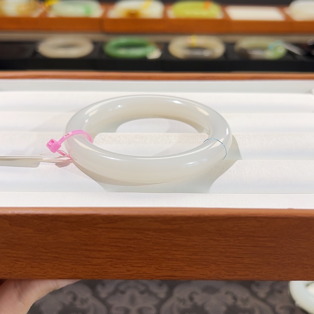 和田玉手镯未镶嵌T**a