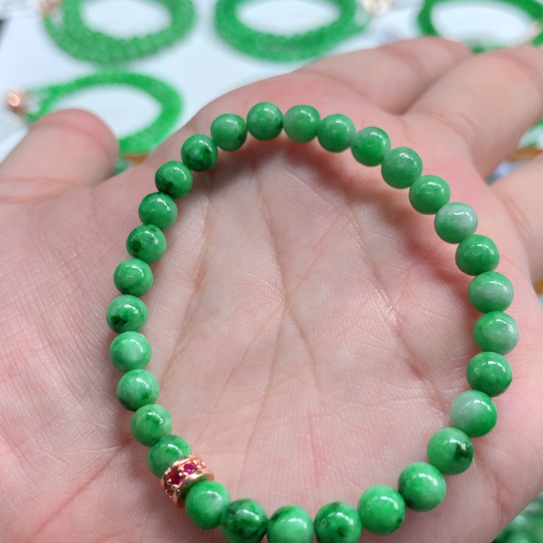 翡翠未镶嵌手链翡翠