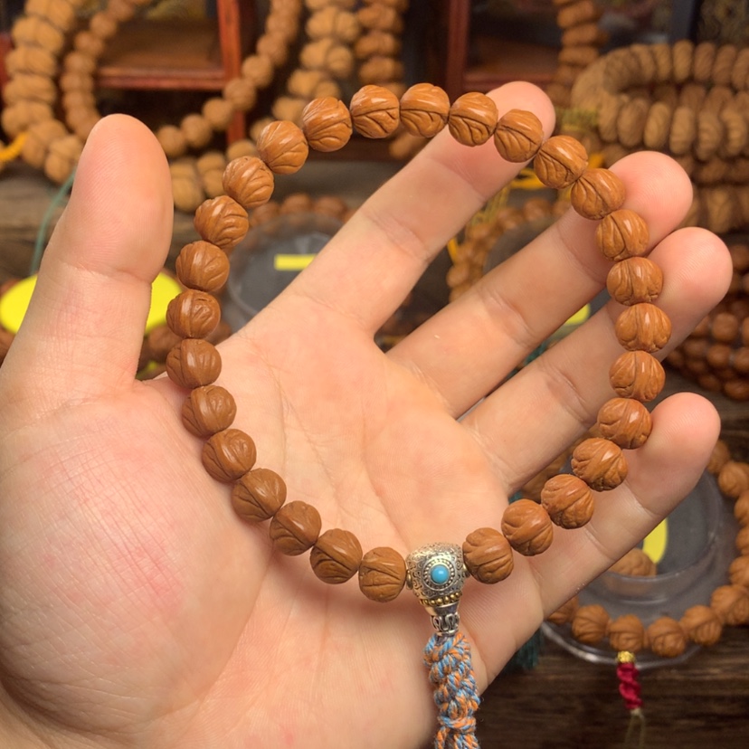 【闪购商品】桃核吊坠郝**！10老树王水晶