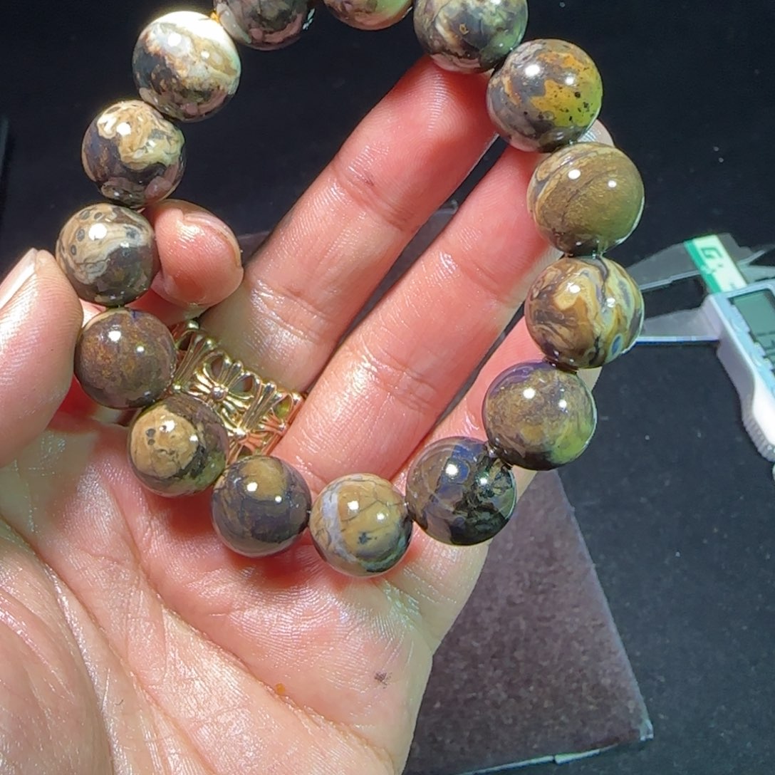 琥珀未镶嵌裸石琥珀了