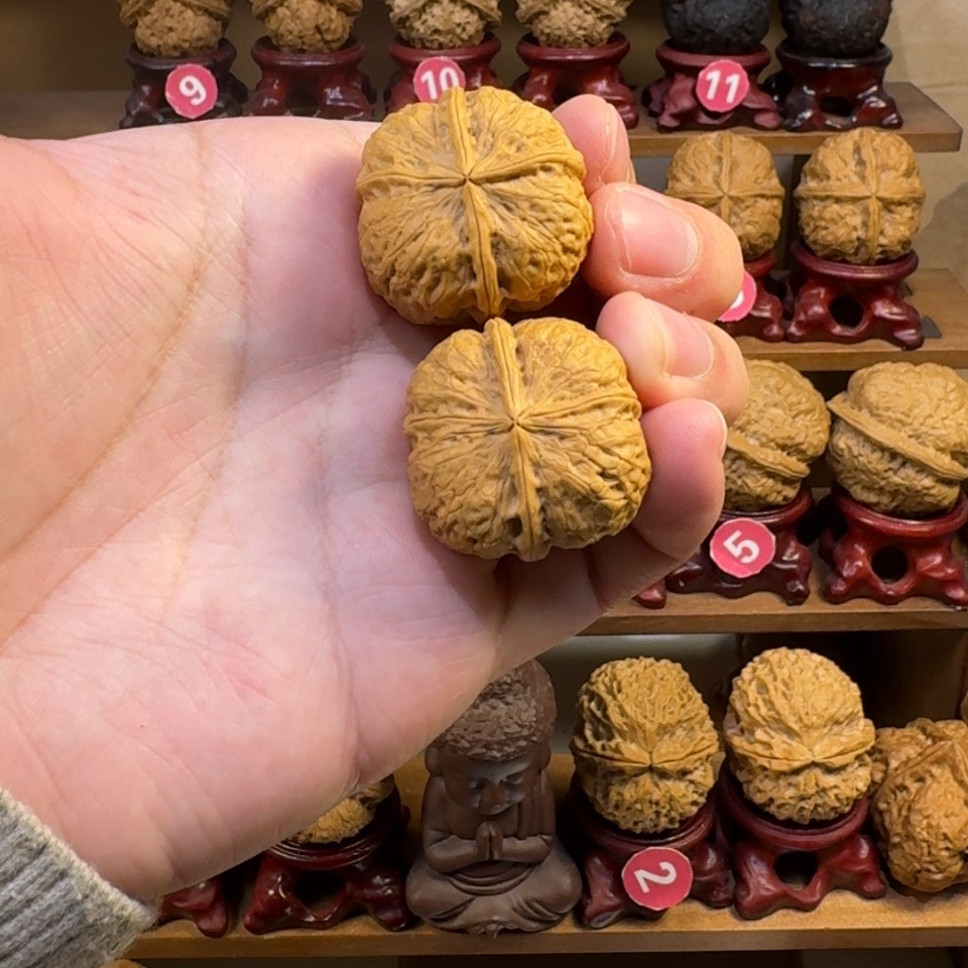 铁核桃把件磨盘四方砖