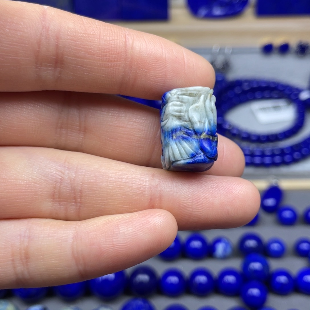 青金石配饰未镶嵌