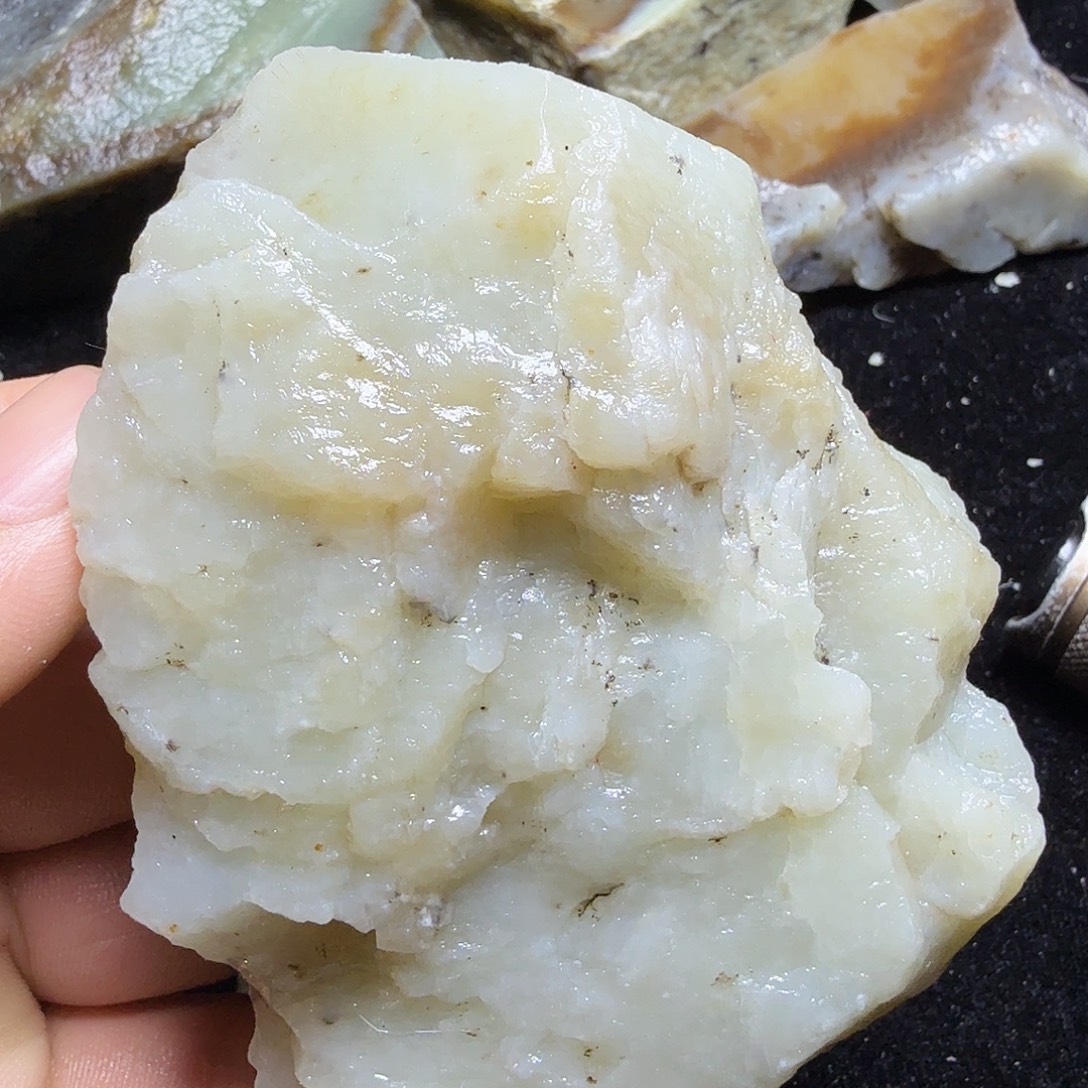 和田玉（糖玉）未镶嵌珠宝半成品