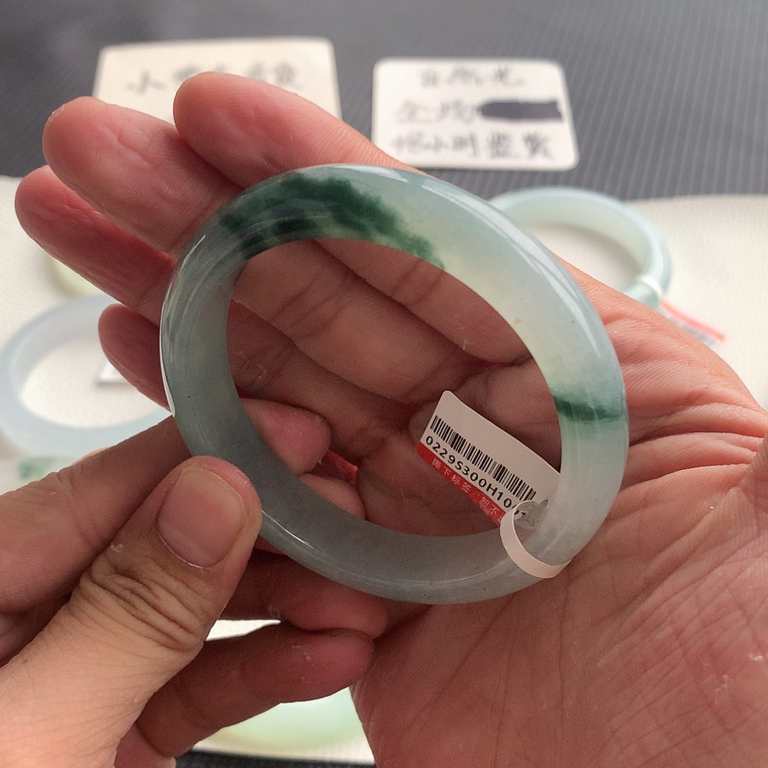 翡翠手镯未镶嵌30号 55.6