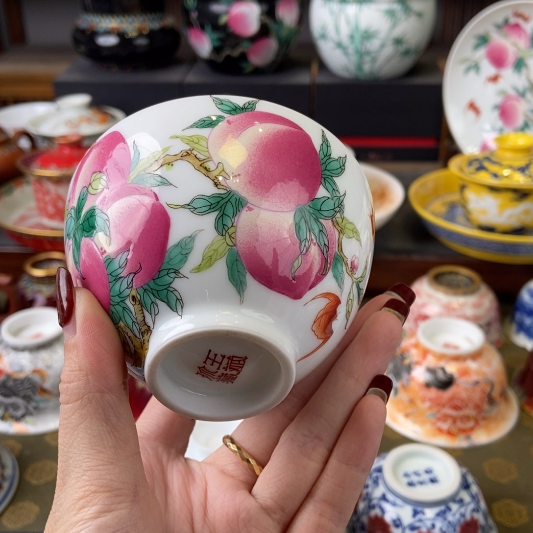 陶瓷艺术家的作品是一种非常感谢