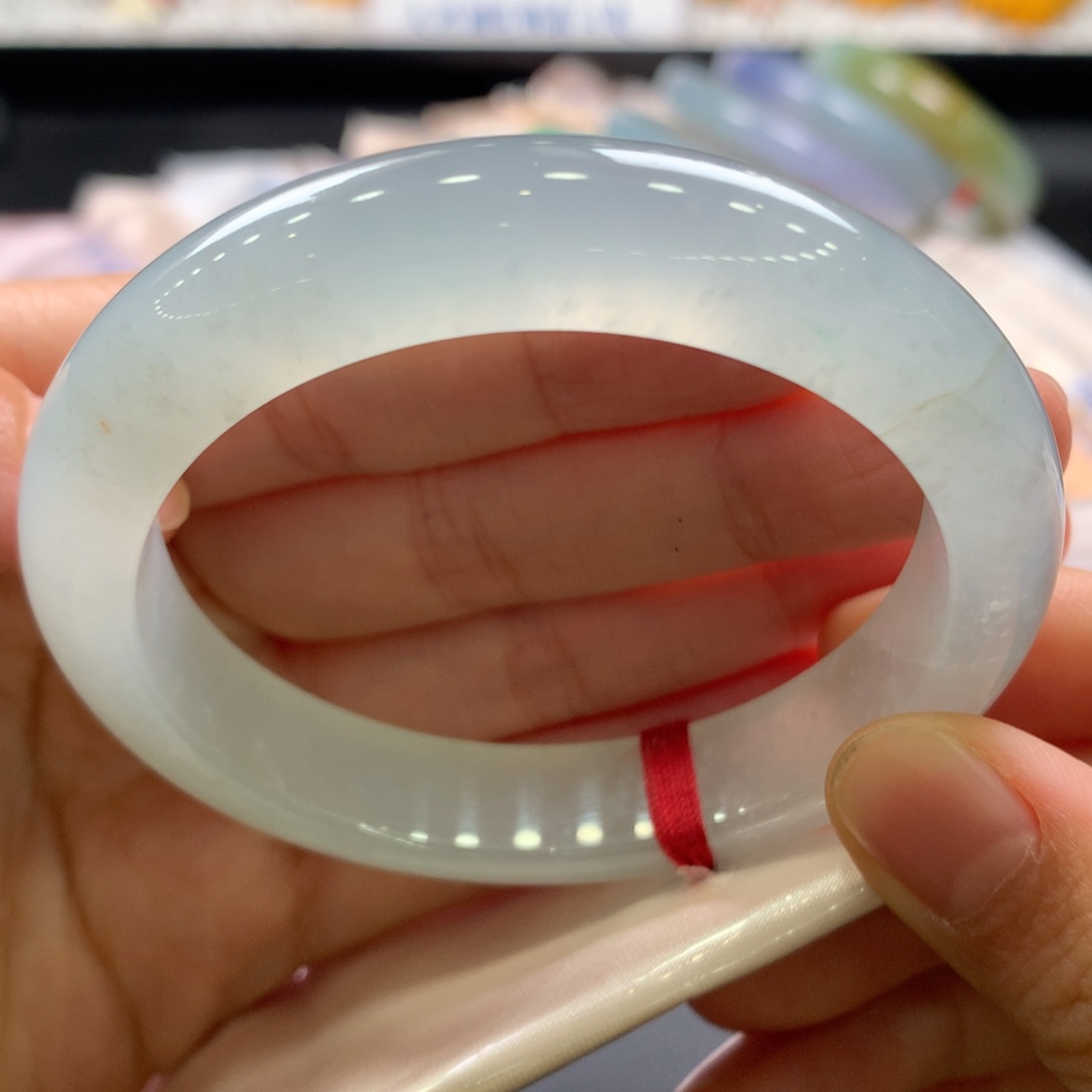 翡翠未镶嵌手镯188号种水漏有包容