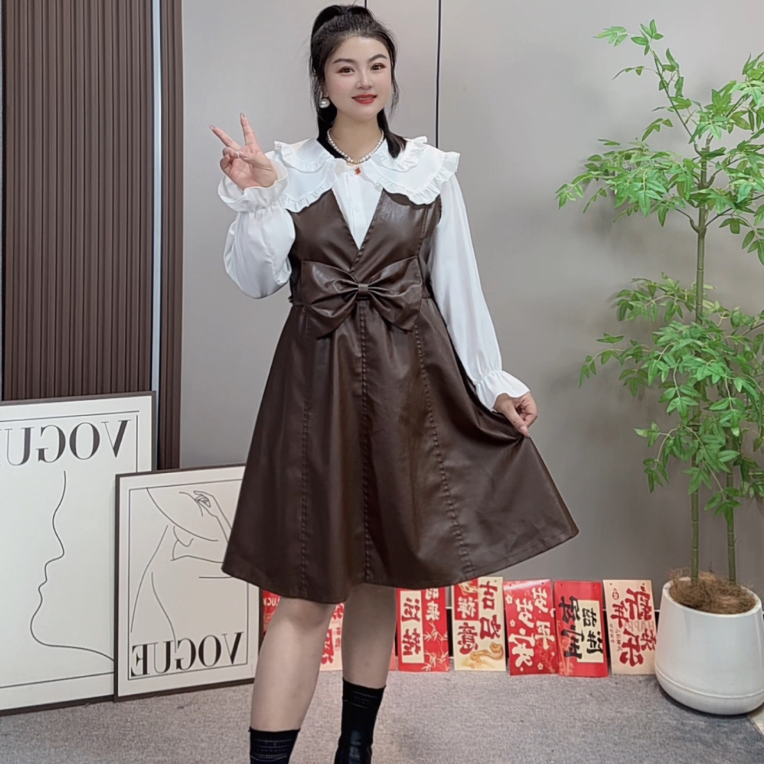 佳奇家秋季新款洋气蝴蝶结显瘦坎袖连衣裙娃娃领衬衫套装大码女装