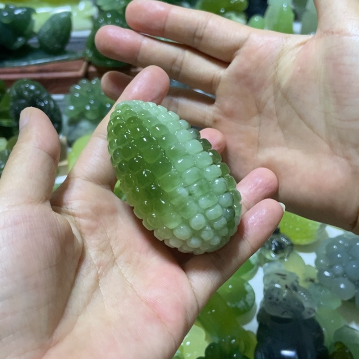 【闪购商品】蛇纹石玉未镶嵌把件星****原