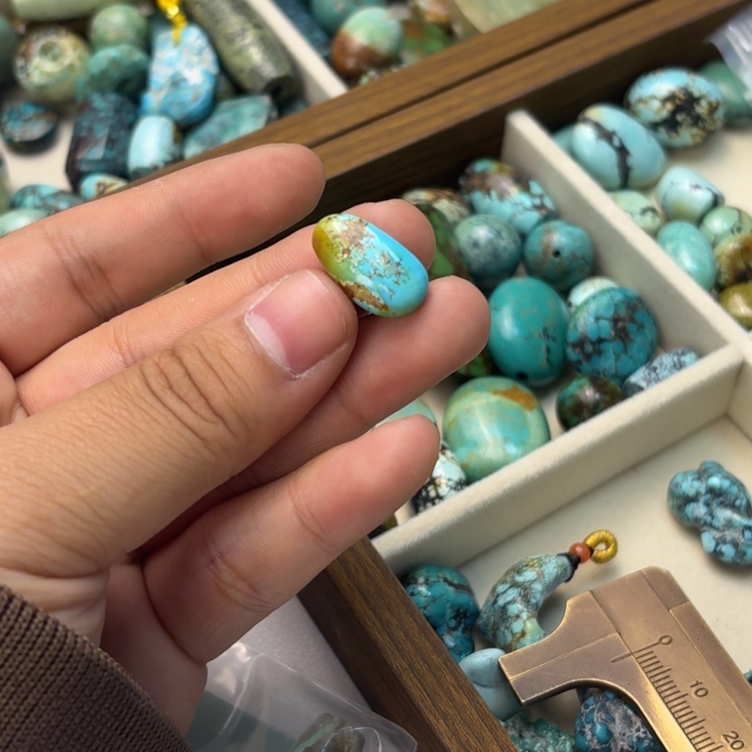 南红玛瑙未镶嵌绿松石