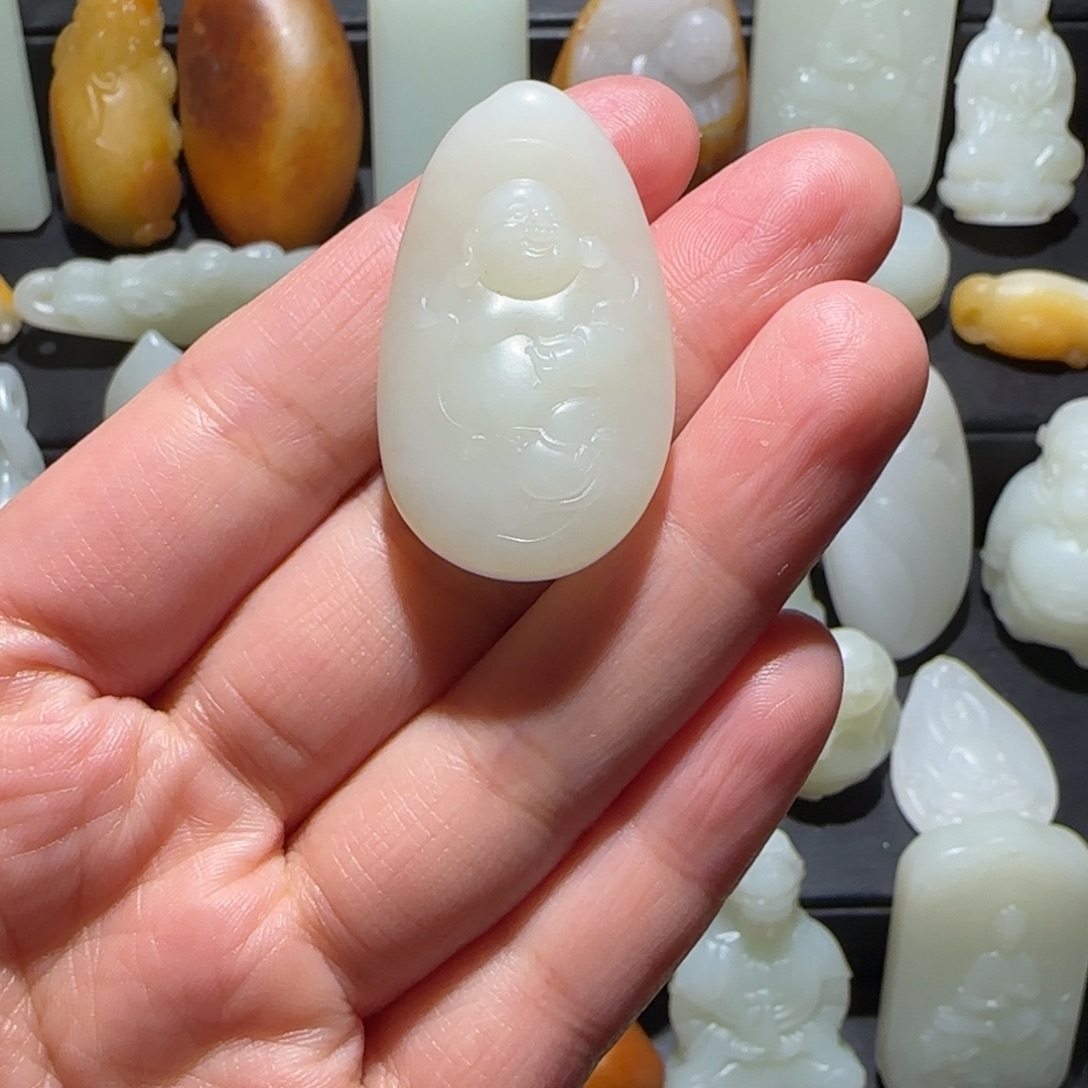 和田玉未镶嵌颈饰