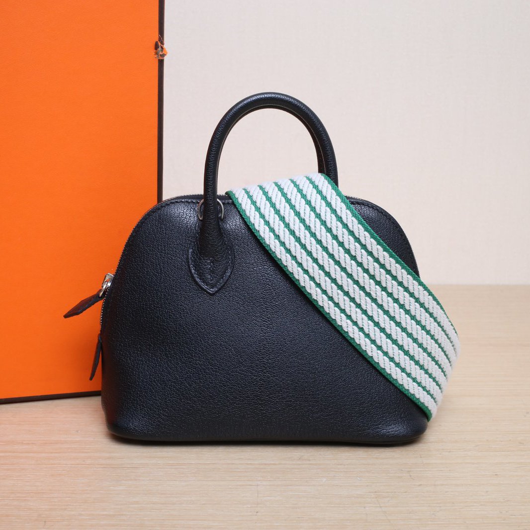99新 Hermes/爱马仕 【娇】保龄球斜挎包 Mini W刻银扣 P225683511