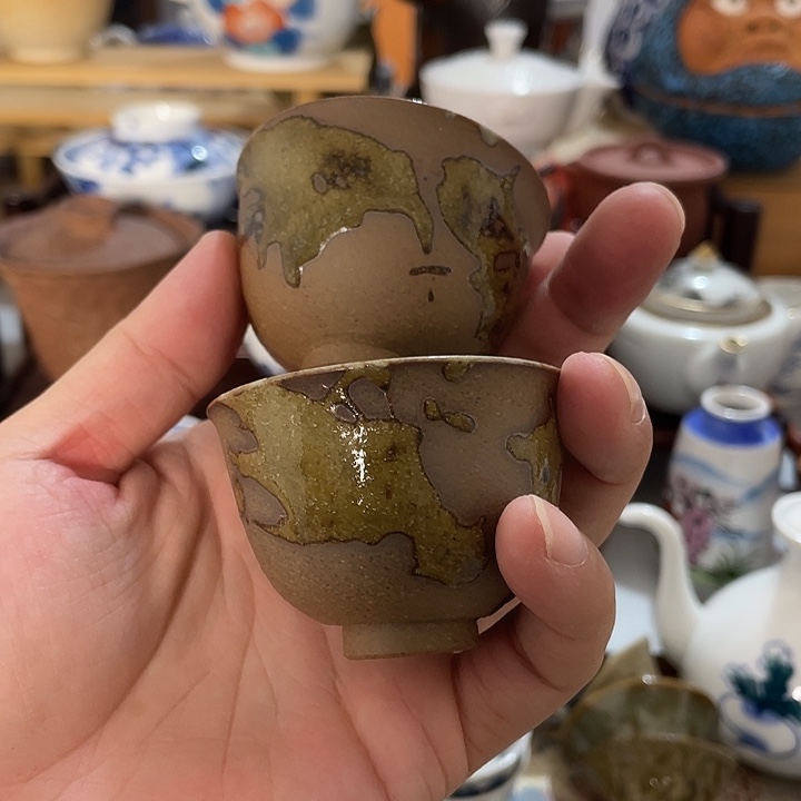 瓷片一对杯子不错的哦