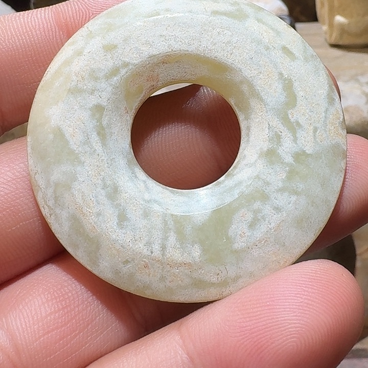 和田玉（糖玉）颈饰未镶嵌呈*