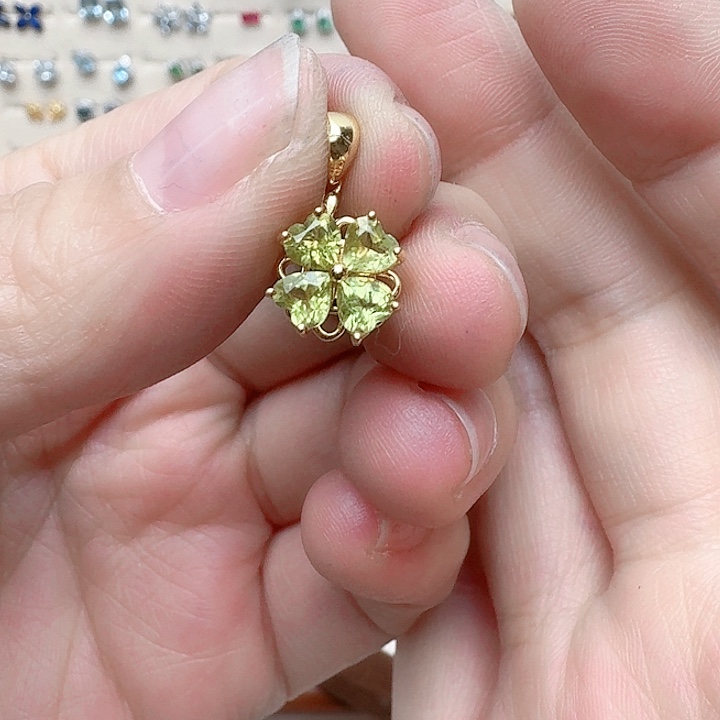 橄榄石吊坠(不含链)银S925镶嵌吊坠120