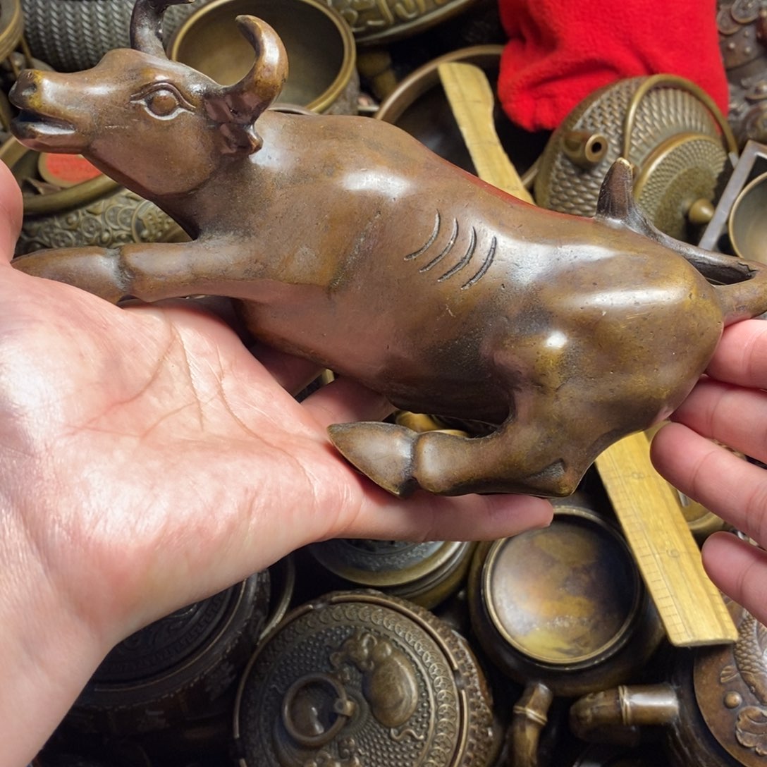 精美铜器做工精良