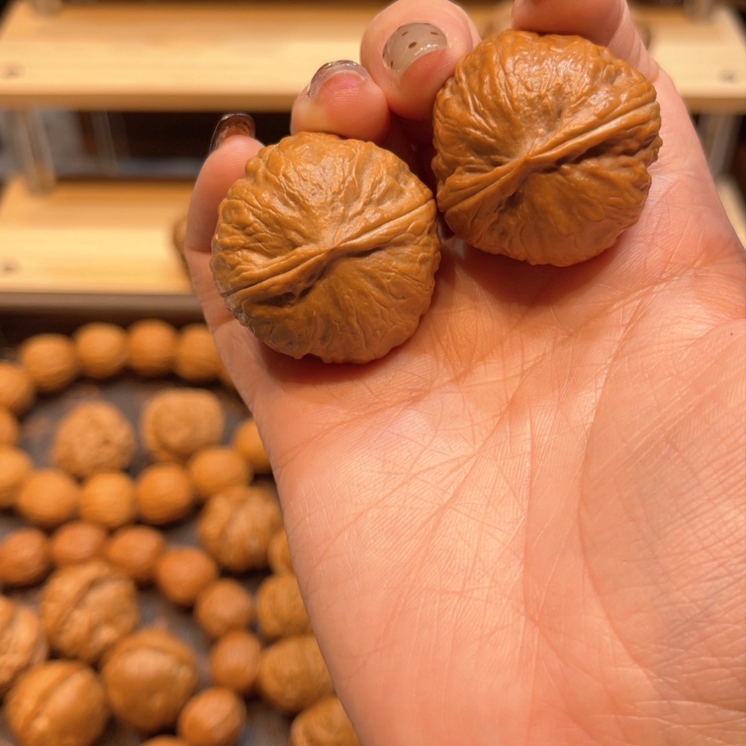 文玩核桃把件大肉球手捻