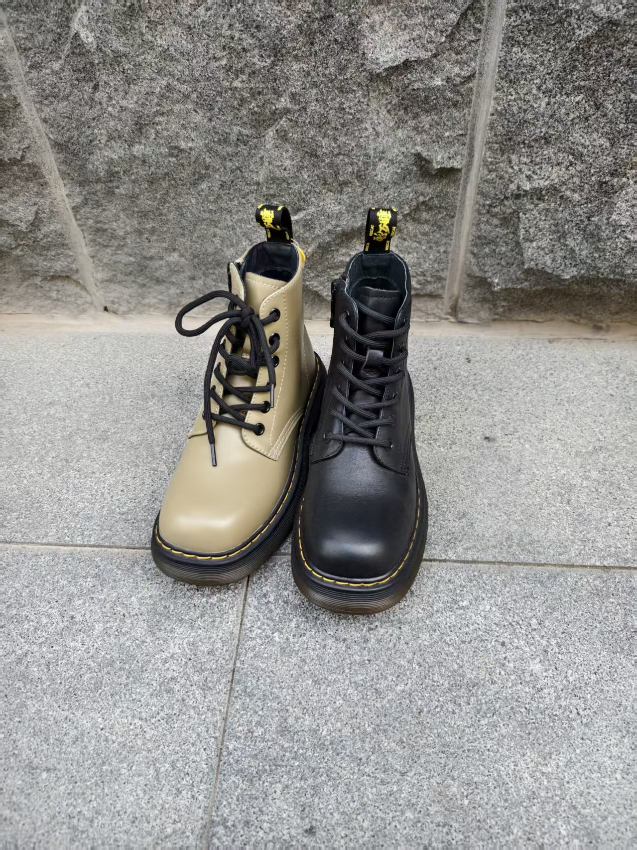 舒适百搭英伦风马丁靴