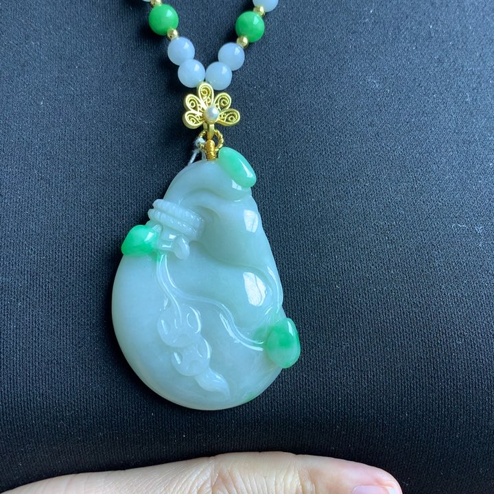 翡翠颈饰未镶嵌翡翠