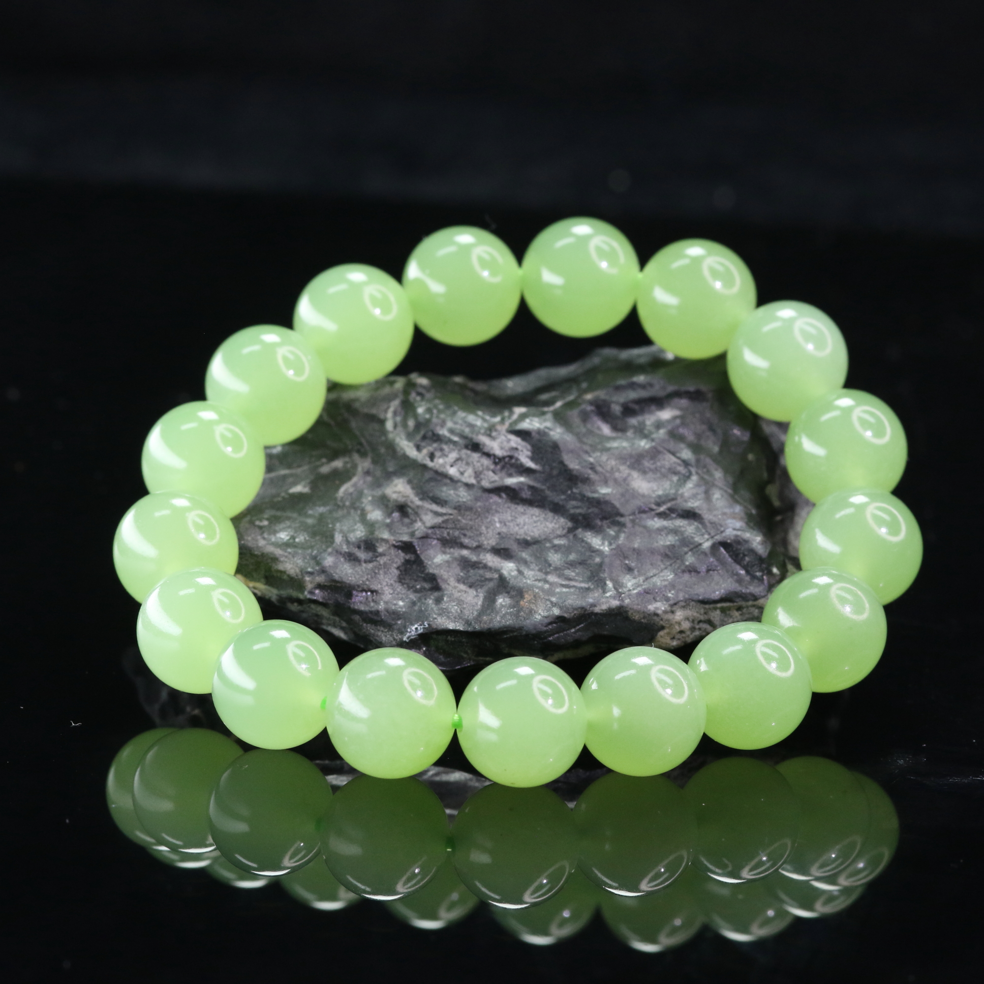 14和田玉翠青手串/900346北京中保拍卖