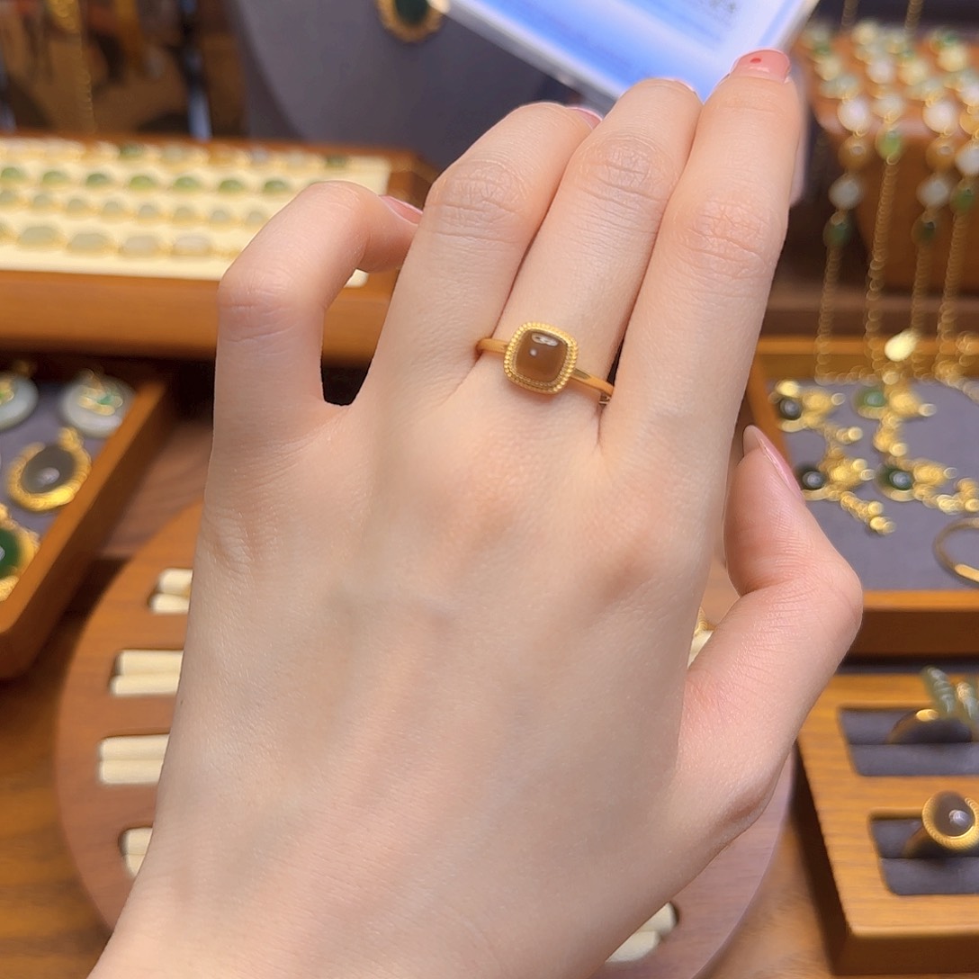 和田玉戒指银S925镀金镶嵌