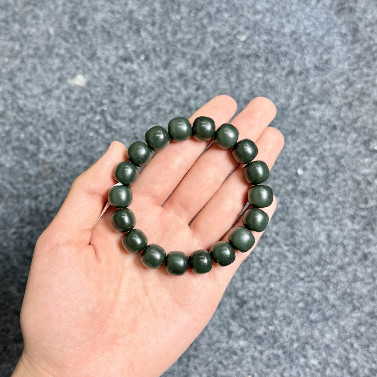 和田玉新疆沙枣青卡12深青蓝调单圈手串老型