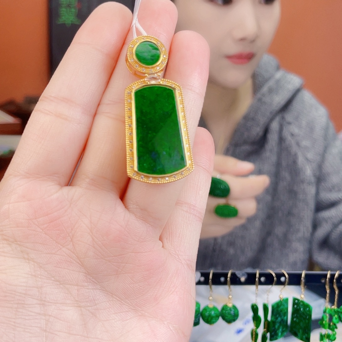 翡翠银S925镶嵌耳饰