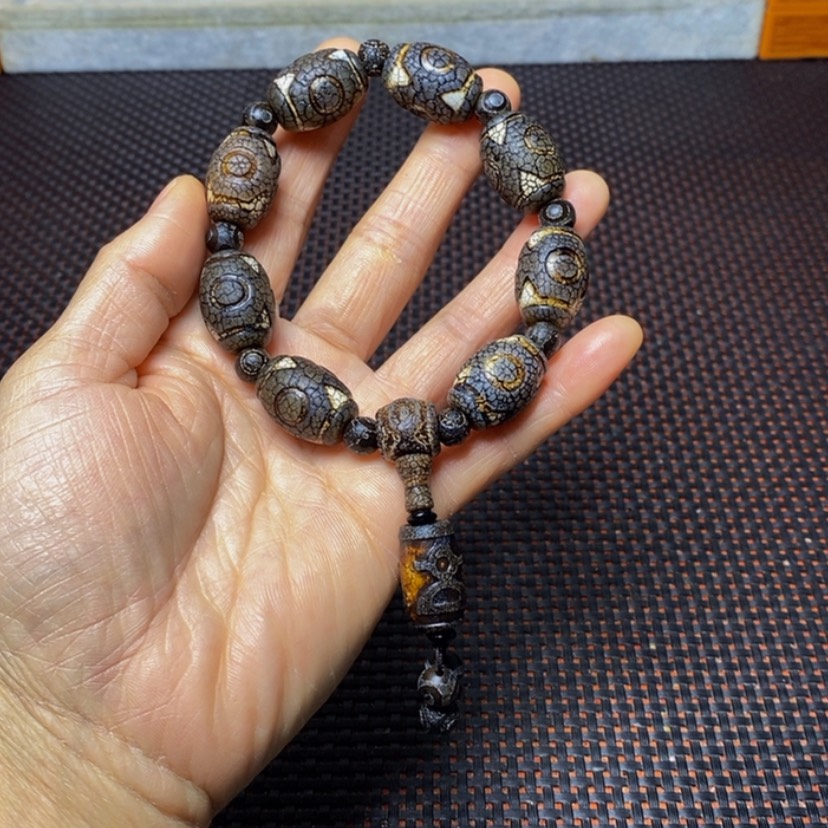 【闪购商品】玛瑙/玉髓手链未镶嵌七**光