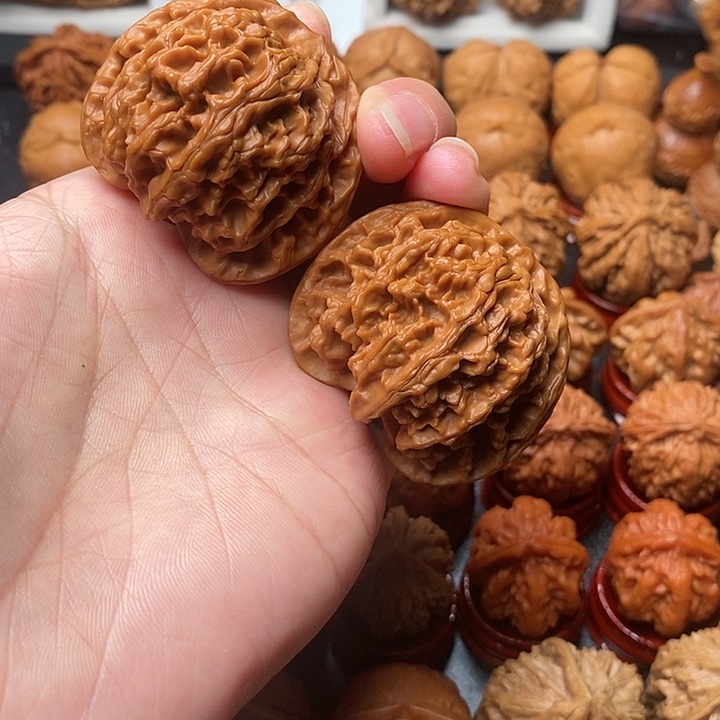 M***！文玩核桃吊坠苹果园