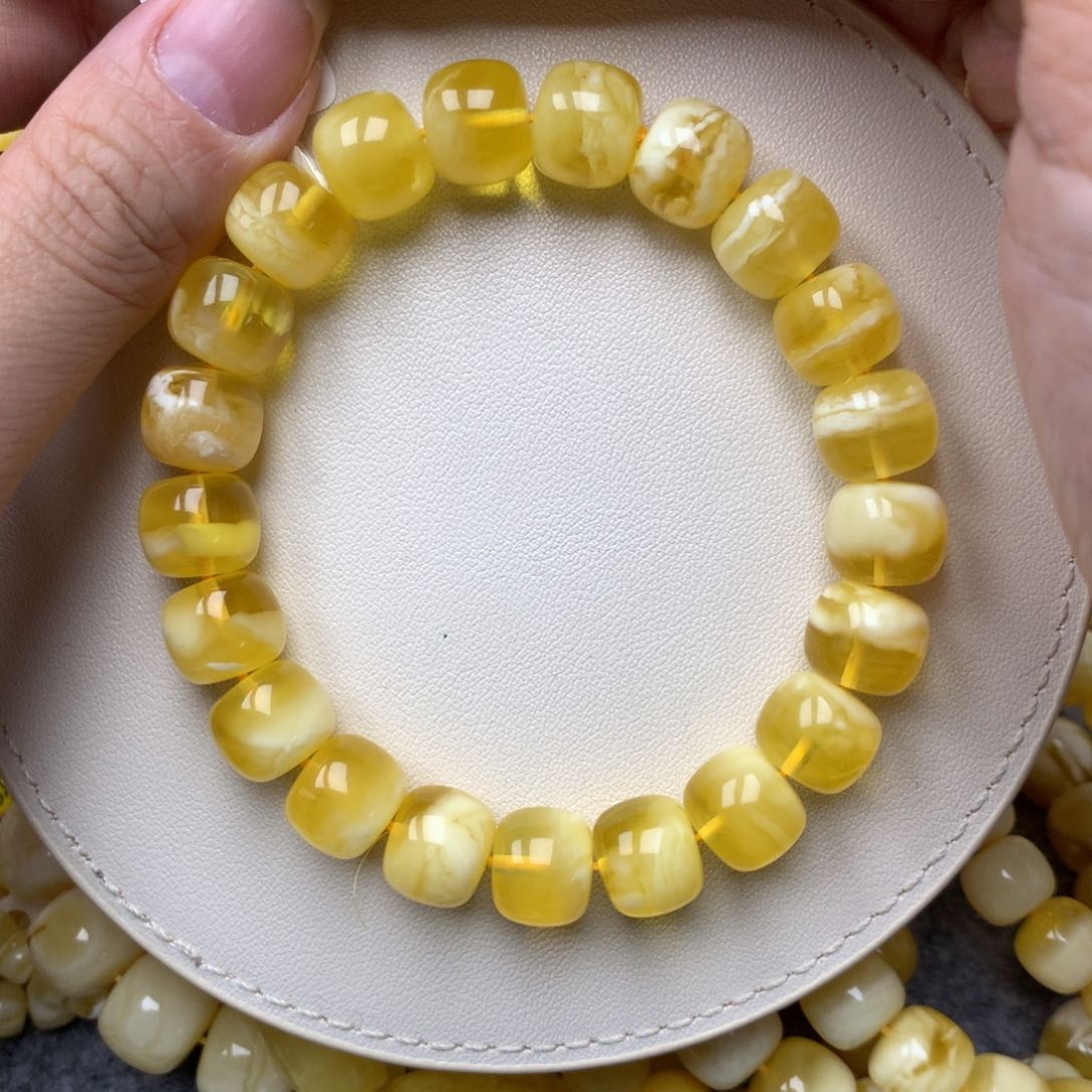 琥珀未镶嵌珠宝奇石11