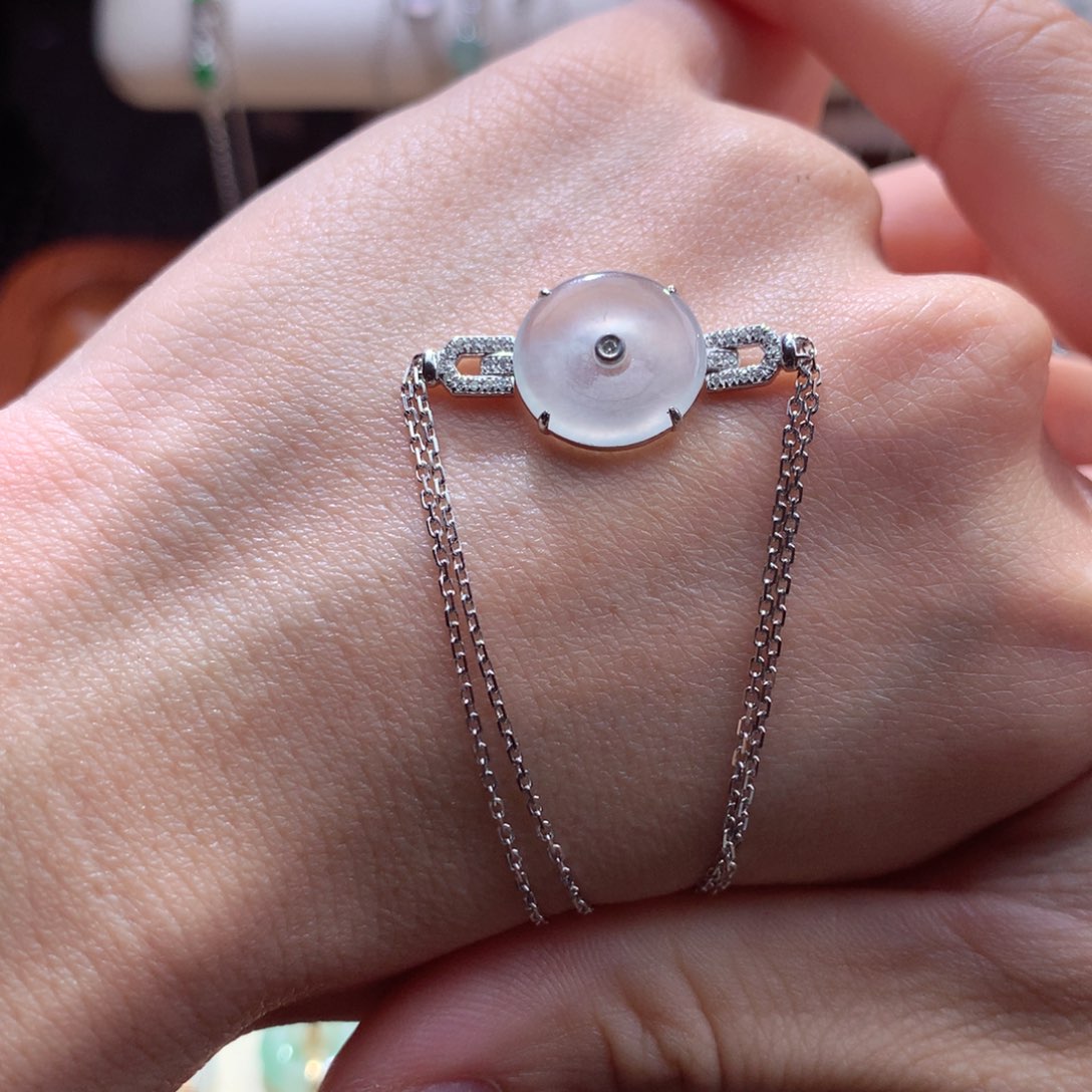 翡翠挂件18K金镶嵌C****t翡翠