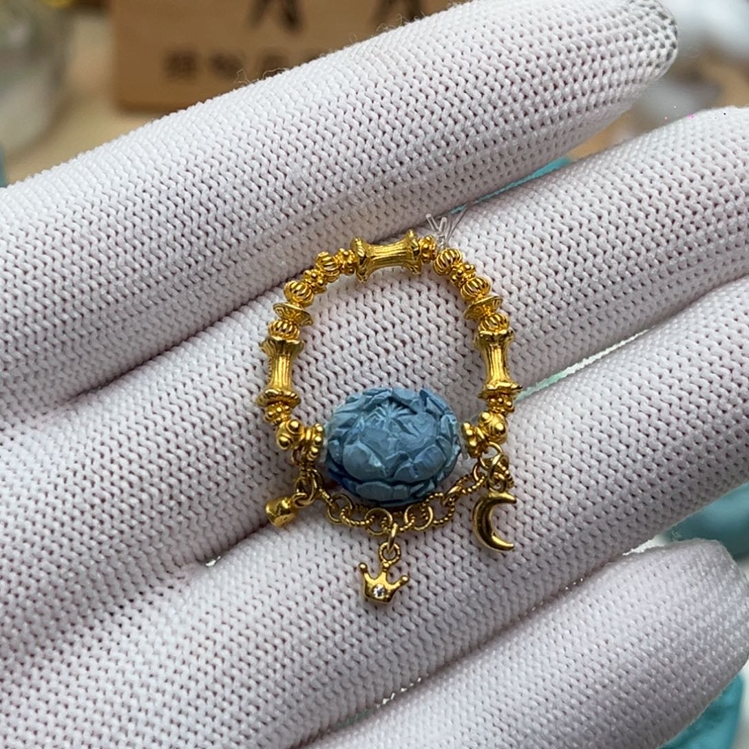 18K金镶嵌绿松石珠宝奇石克莱因蓝牡丹花戒圈