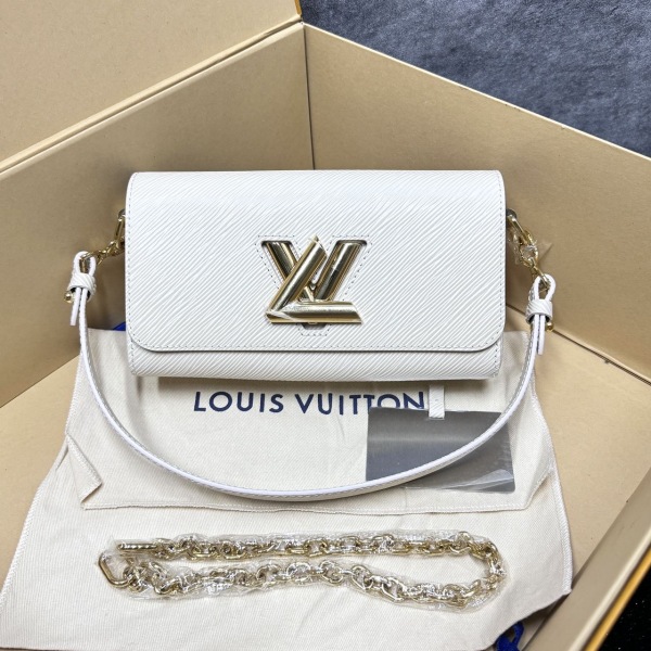 妃鱼/路易威登/95新/包包/市场价38000/250116XZ0016