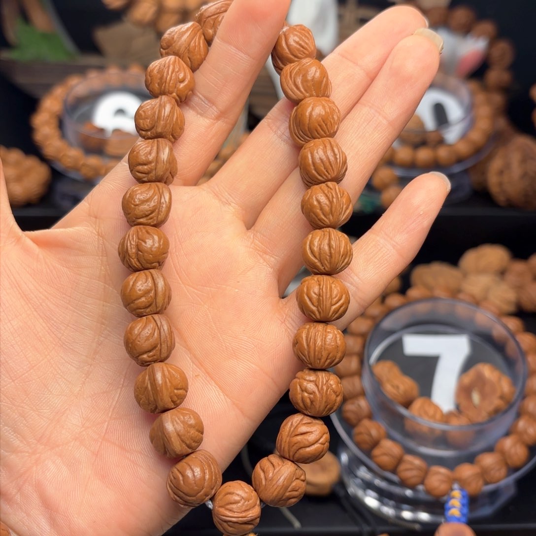 桃核吊坠ℒ****野生玉龙脊13尺寸39颗