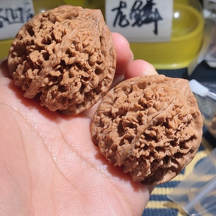 【闪购商品】文玩核桃吊坠顺**?满天星