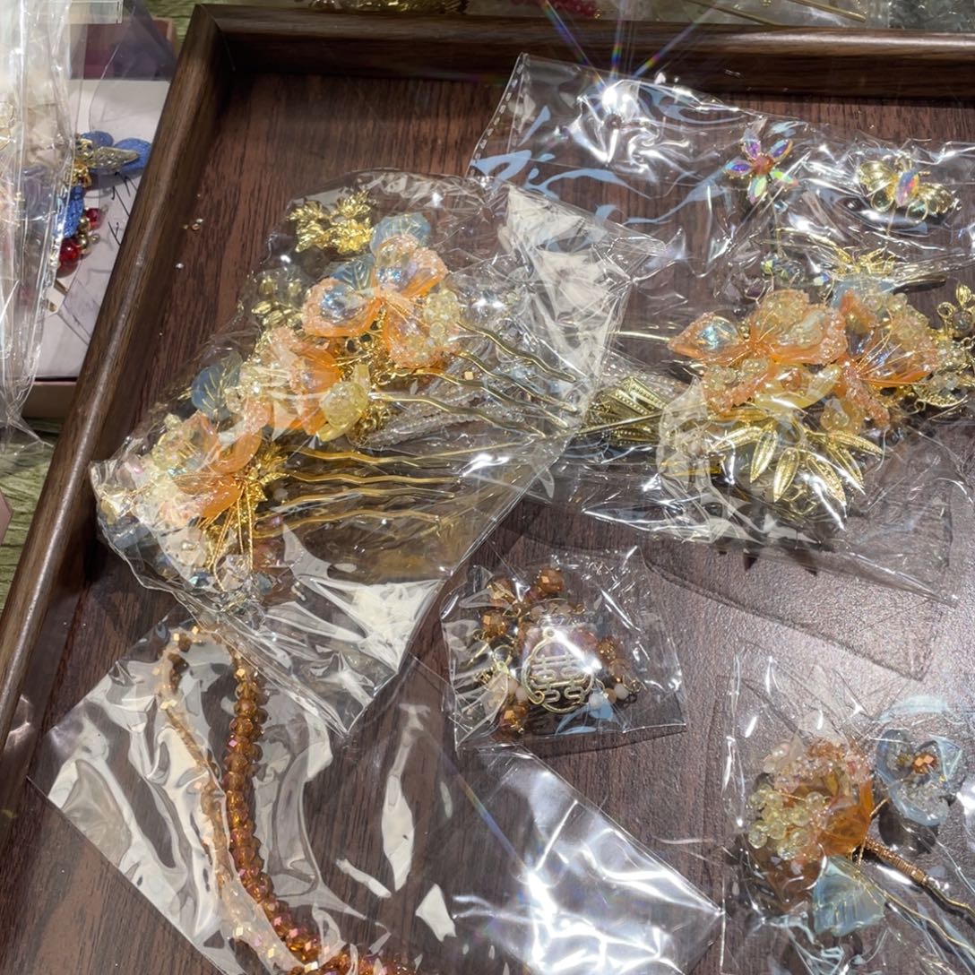 混合材质新娘头饰默认微瑕不退换