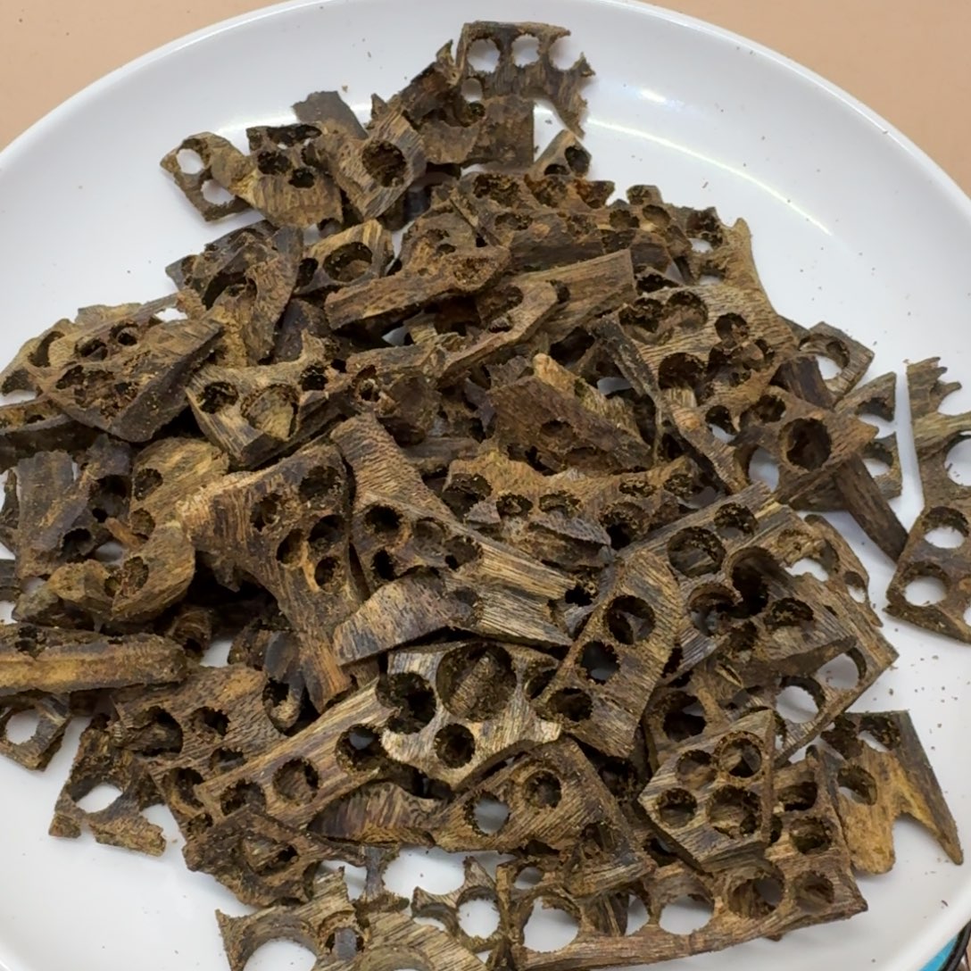 沉香沉香碎屑流油王高油边角料101克