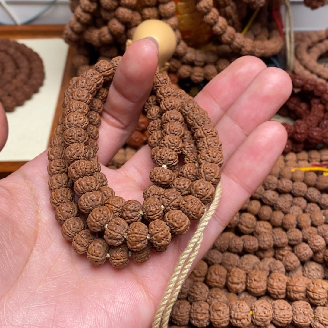 金刚菩提吊坠?****⁷纯血老树王卡8