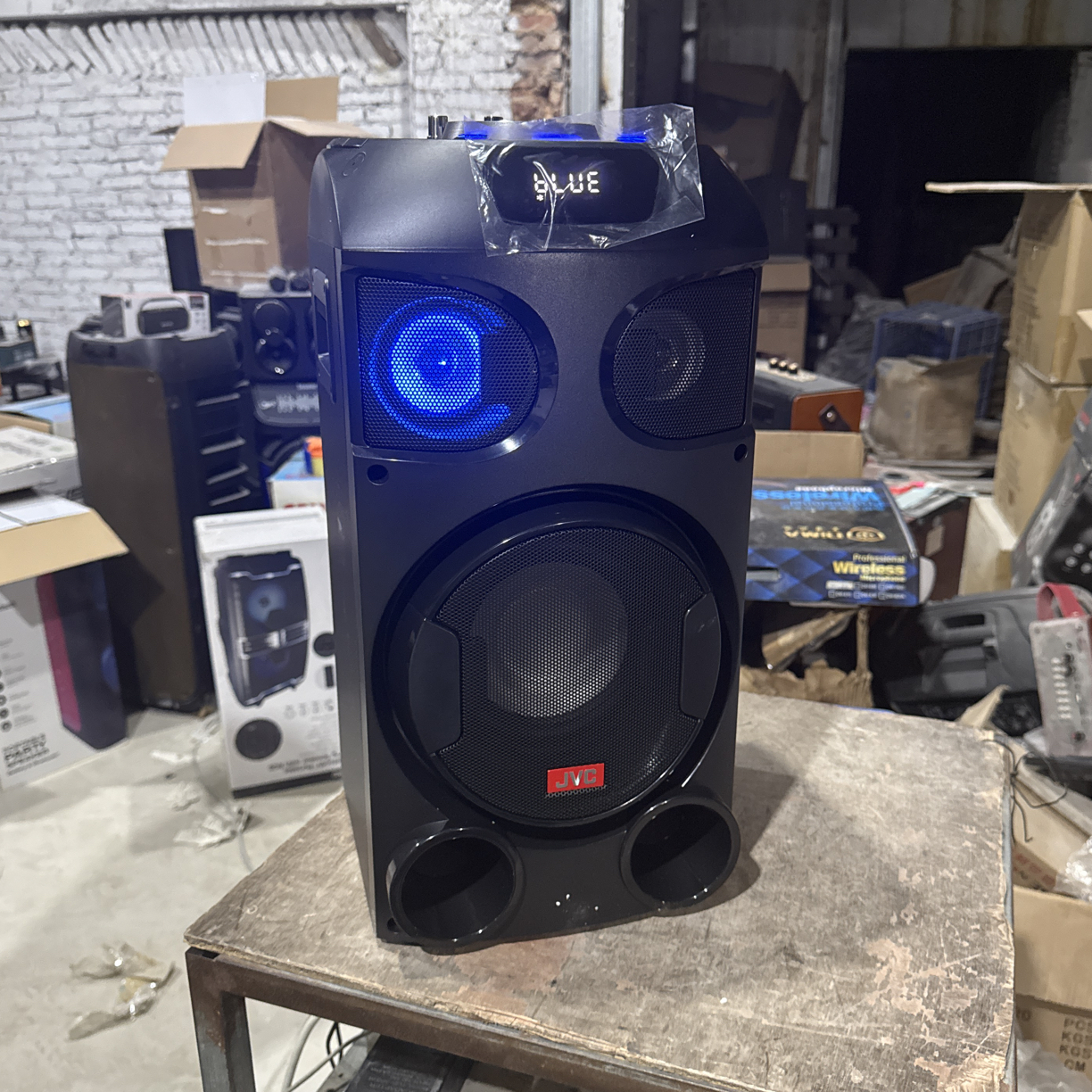 9新  插电款6.5寸音响，裸机没有任何配件