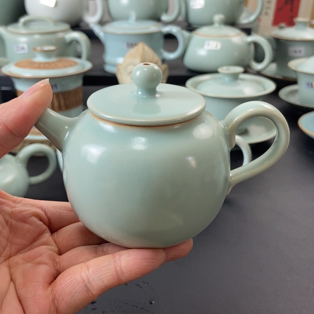 没***遛二级品仿古釉平安壶无礼盒